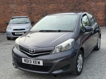 Used Toyota Yaris 2013 for sale - 78214730: Photo