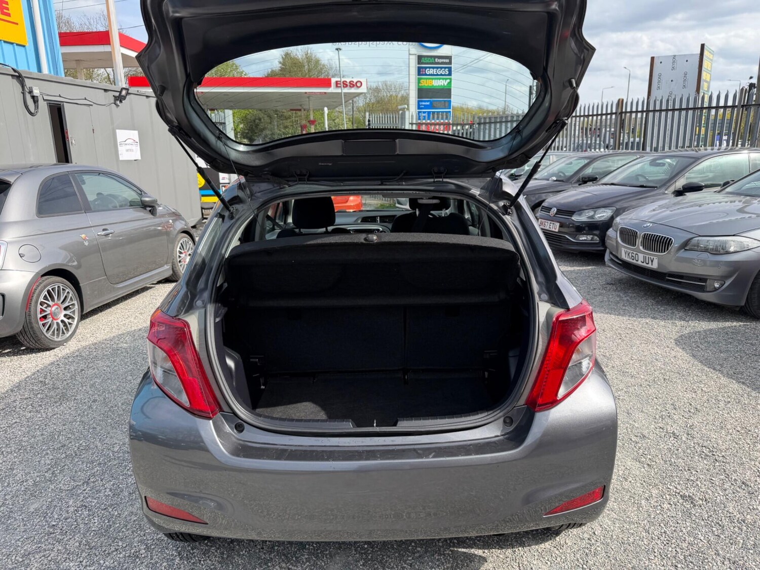 Used Toyota Yaris for sale - 78214730: Photo 37