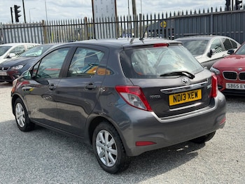 Used Toyota Yaris 2013 for sale - 78214730: Photo