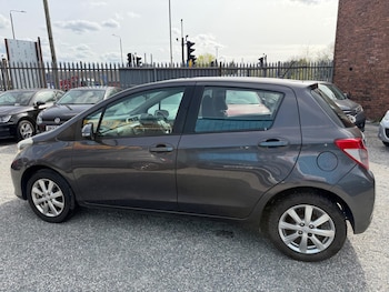 Used Toyota Yaris 2013 for sale - 78214730: Photo