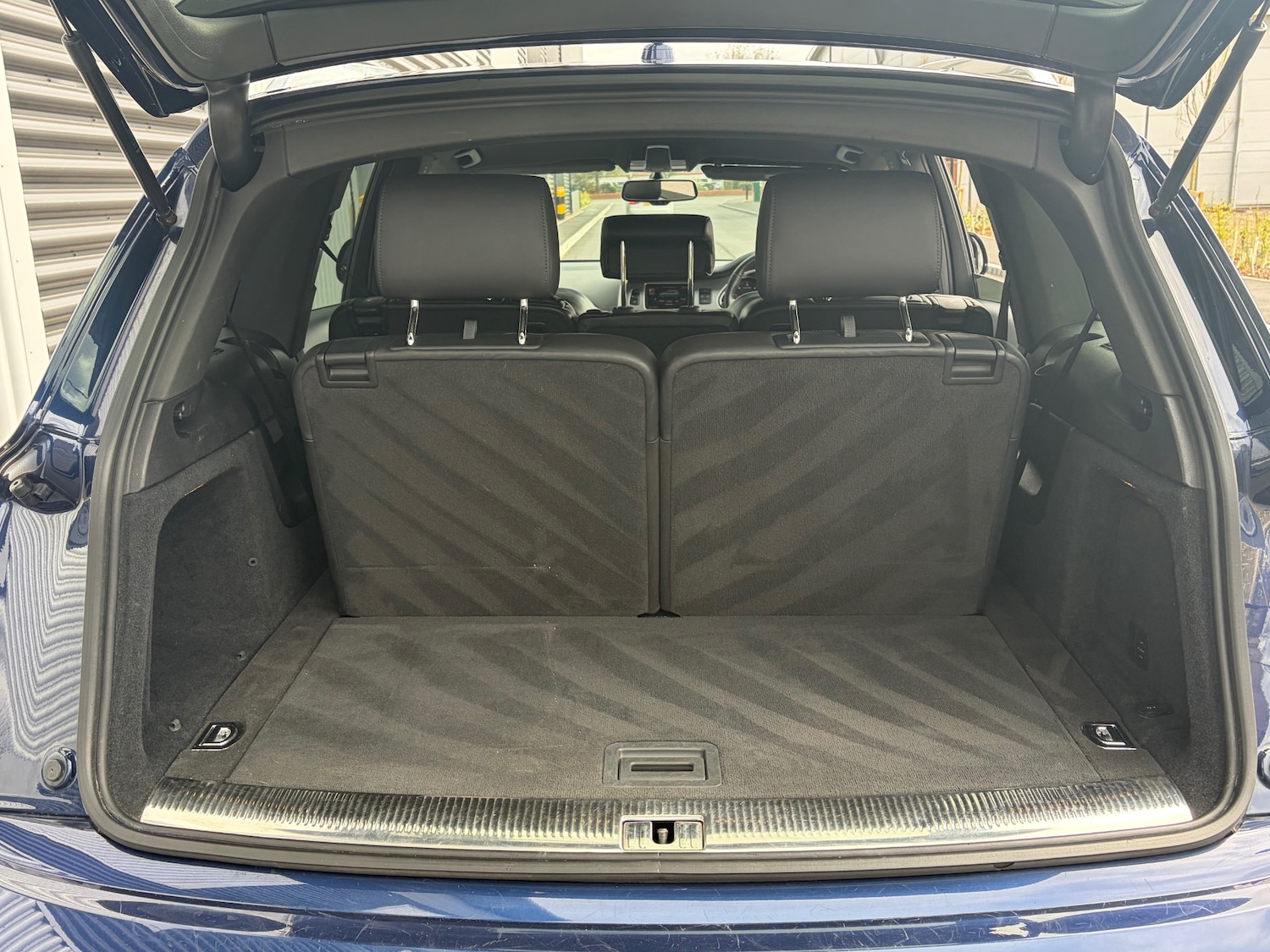 Used Audi Q7 2012 for sale - 78117063: Photo 22