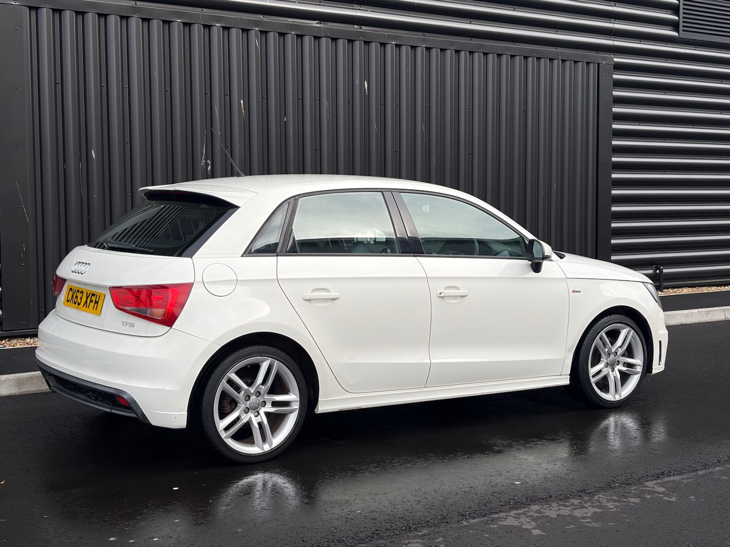 Used Audi A1 2014 for sale - 77705780: Photo 9