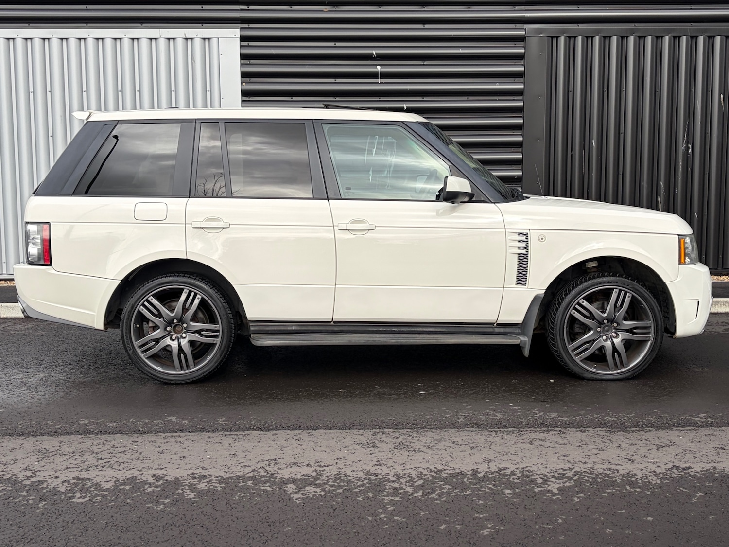 Used Land Rover Range Rover 2010 for sale - 77701937: Photo 12