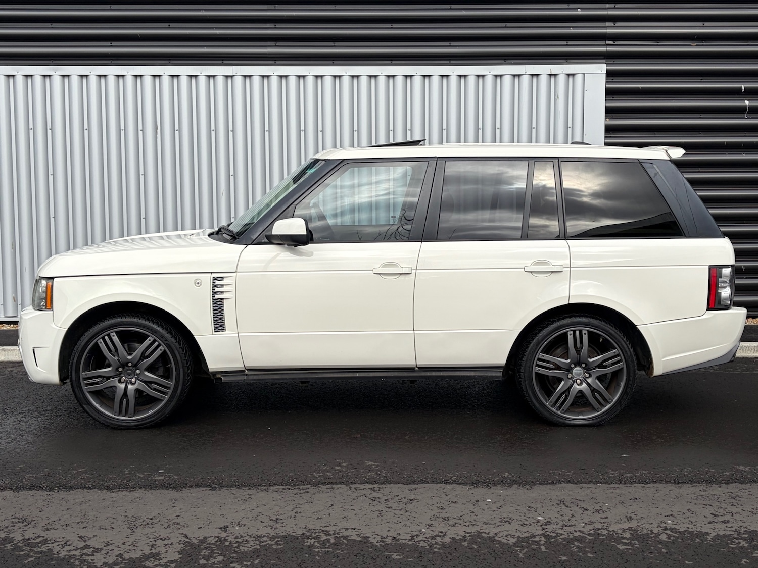 Used Land Rover Range Rover 2010 for sale - 77701937: Photo 4