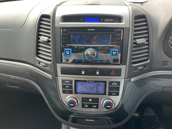 Used Hyundai Santa Fe 2010 for sale - 76246300: Photo 11