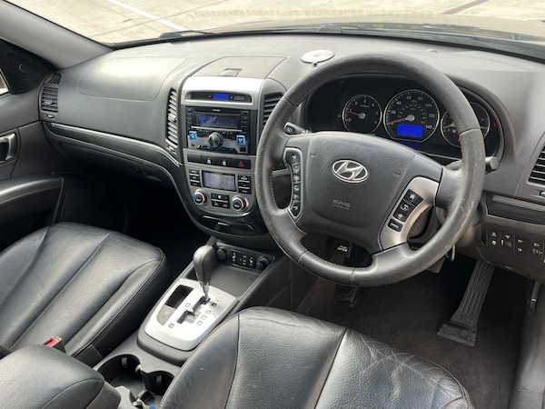 Used Hyundai Santa Fe 2010 for sale - 76246300: Photo 6