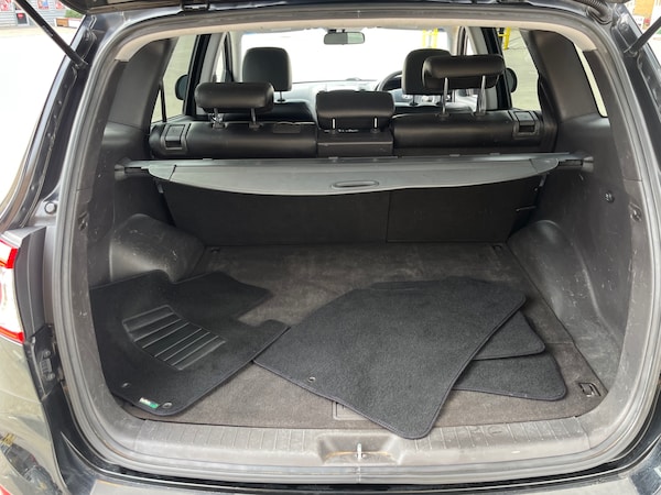 Used Hyundai Santa Fe 2010 for sale - 76246300: Photo 9