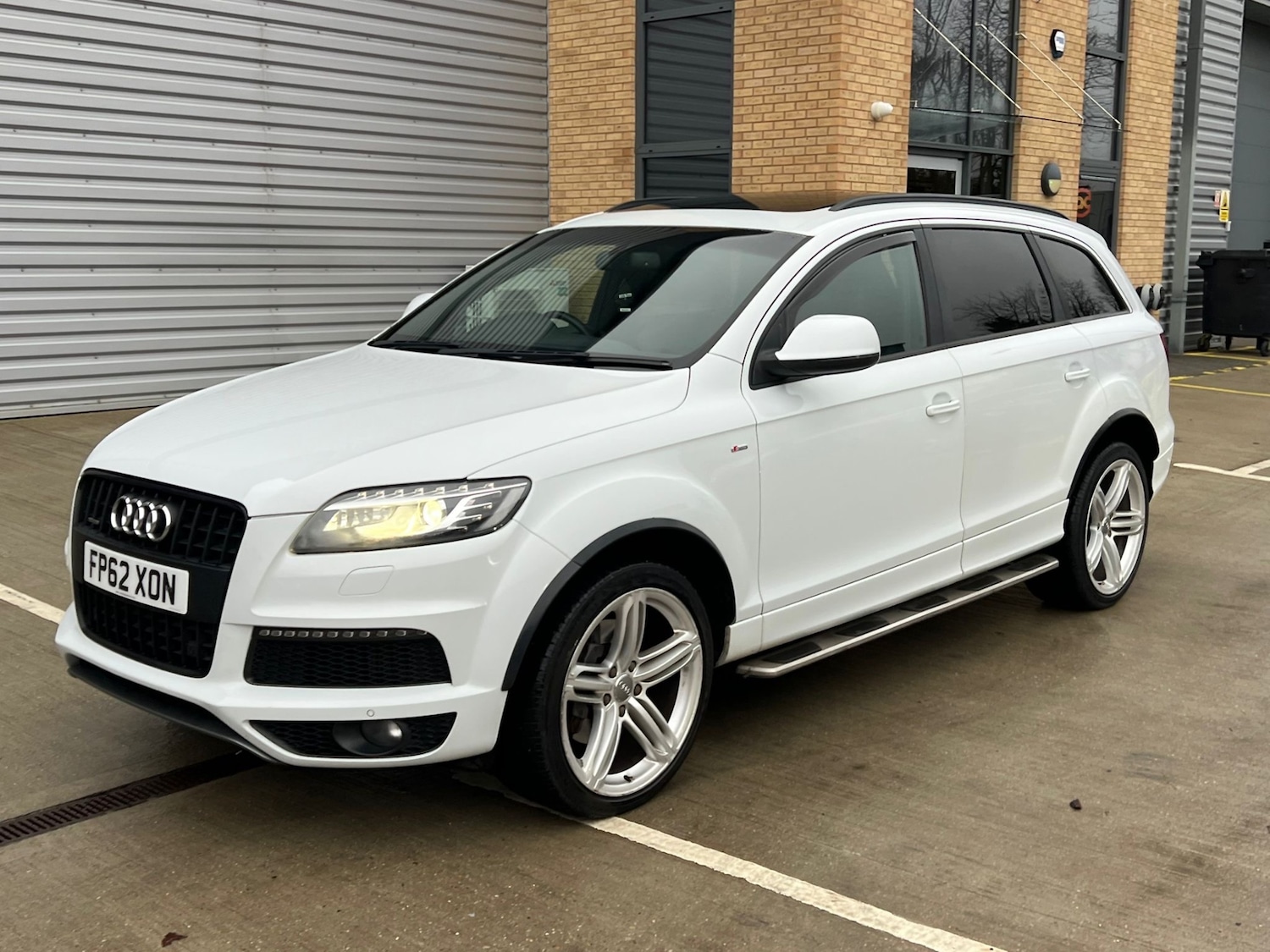 Used Audi Q7 2012 for sale - 77213876: Photo 4