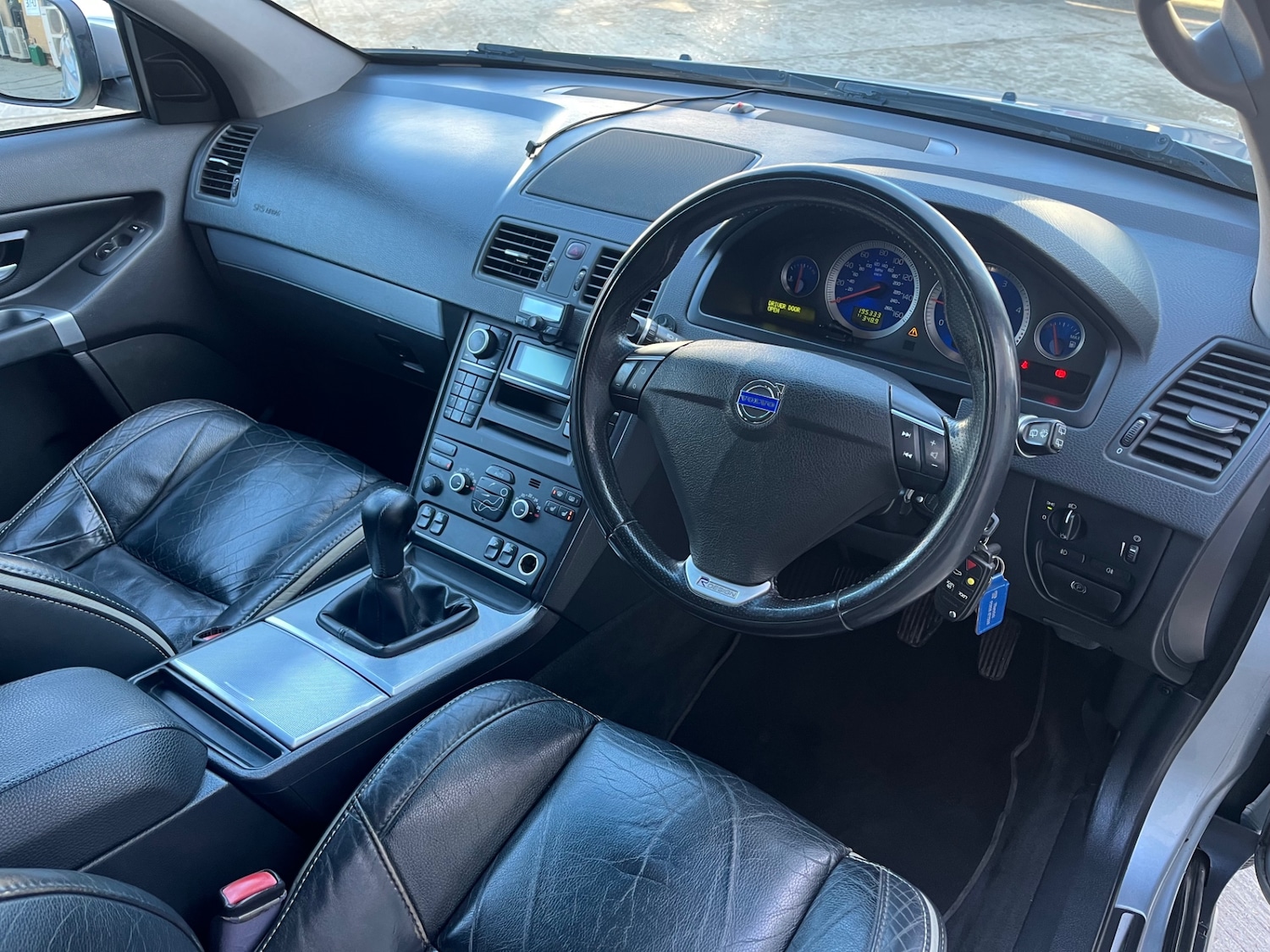 Used Volvo XC90 2010 for sale - 76649893: Photo 11