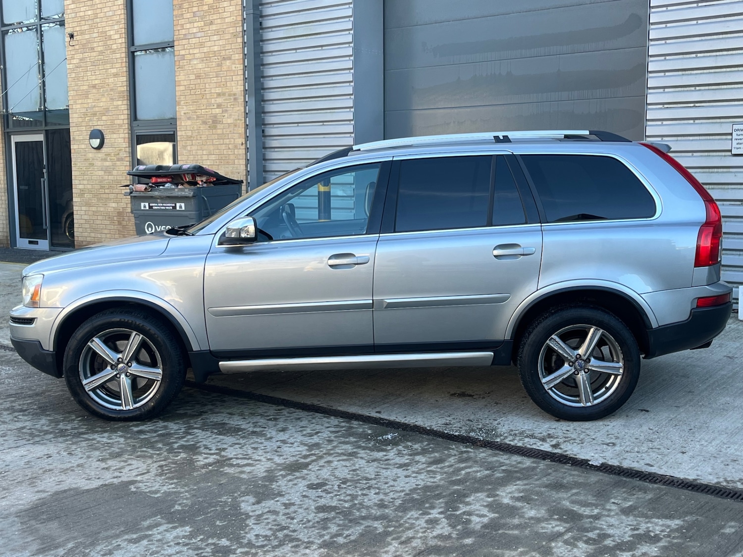 Used Volvo XC90 2010 for sale - 76649893: Photo 5