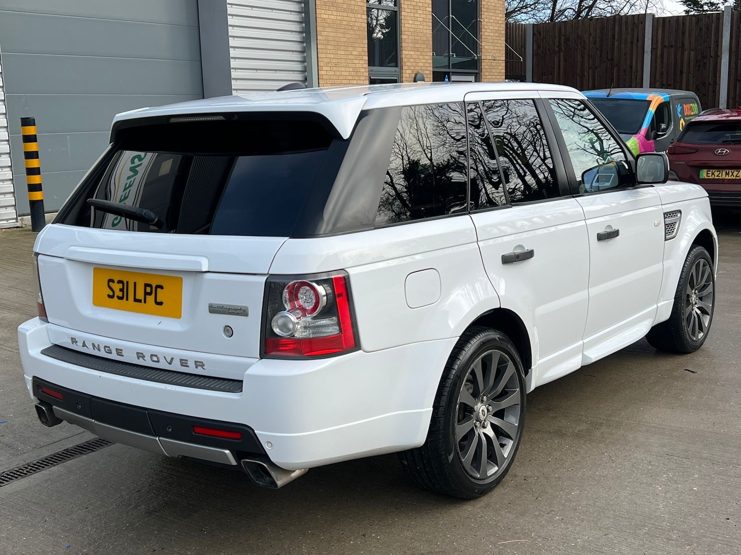 Used Land Rover Range Rover Sport 2010 for sale - 77228300: Photo 8