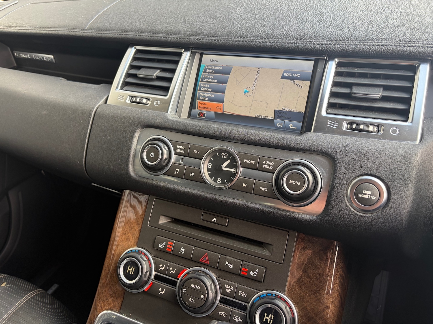 Used Land Rover Range Rover Sport 2010 for sale - 77695312: Photo 23