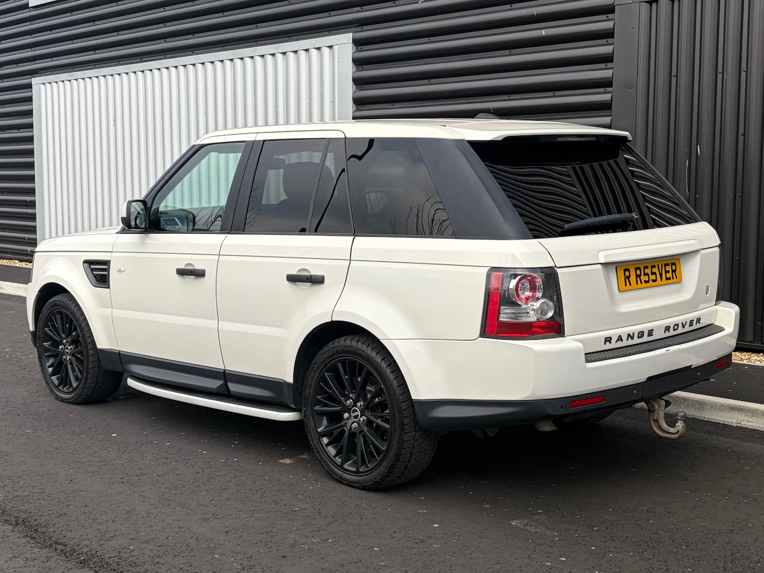 Used Land Rover Range Rover Sport 2010 for sale - 77695312: Photo 6