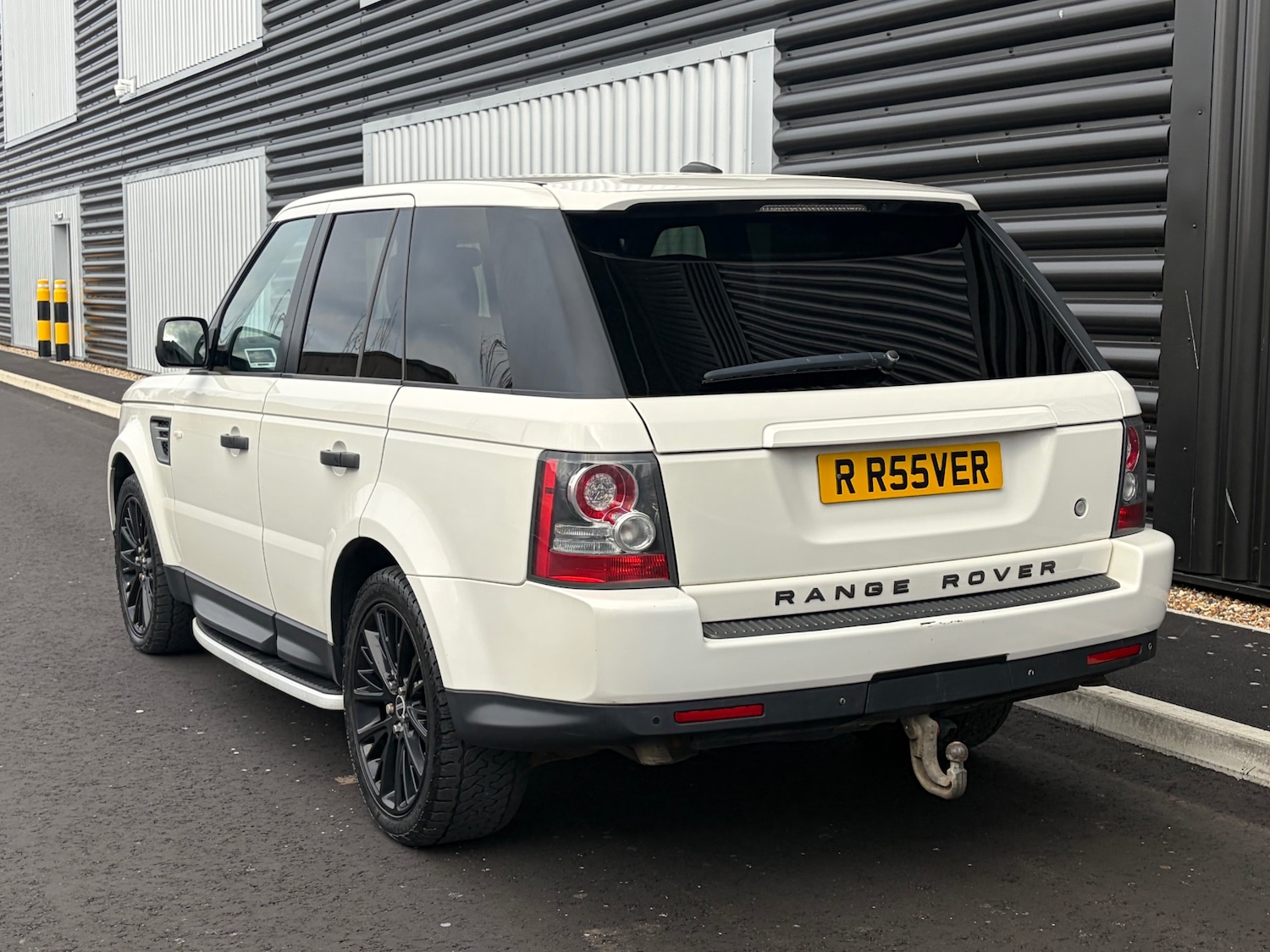 Used Land Rover Range Rover Sport 2010 for sale - 77695312: Photo 7