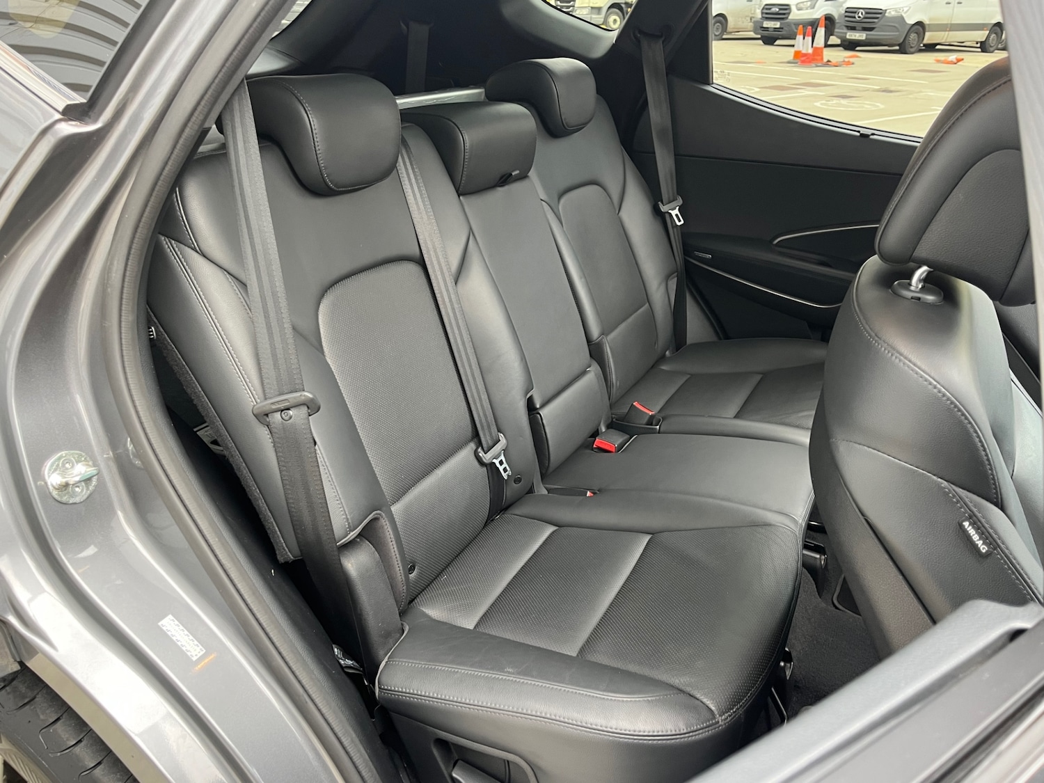 Used Hyundai Santa Fe 2015 for sale - 76440272: Photo 15