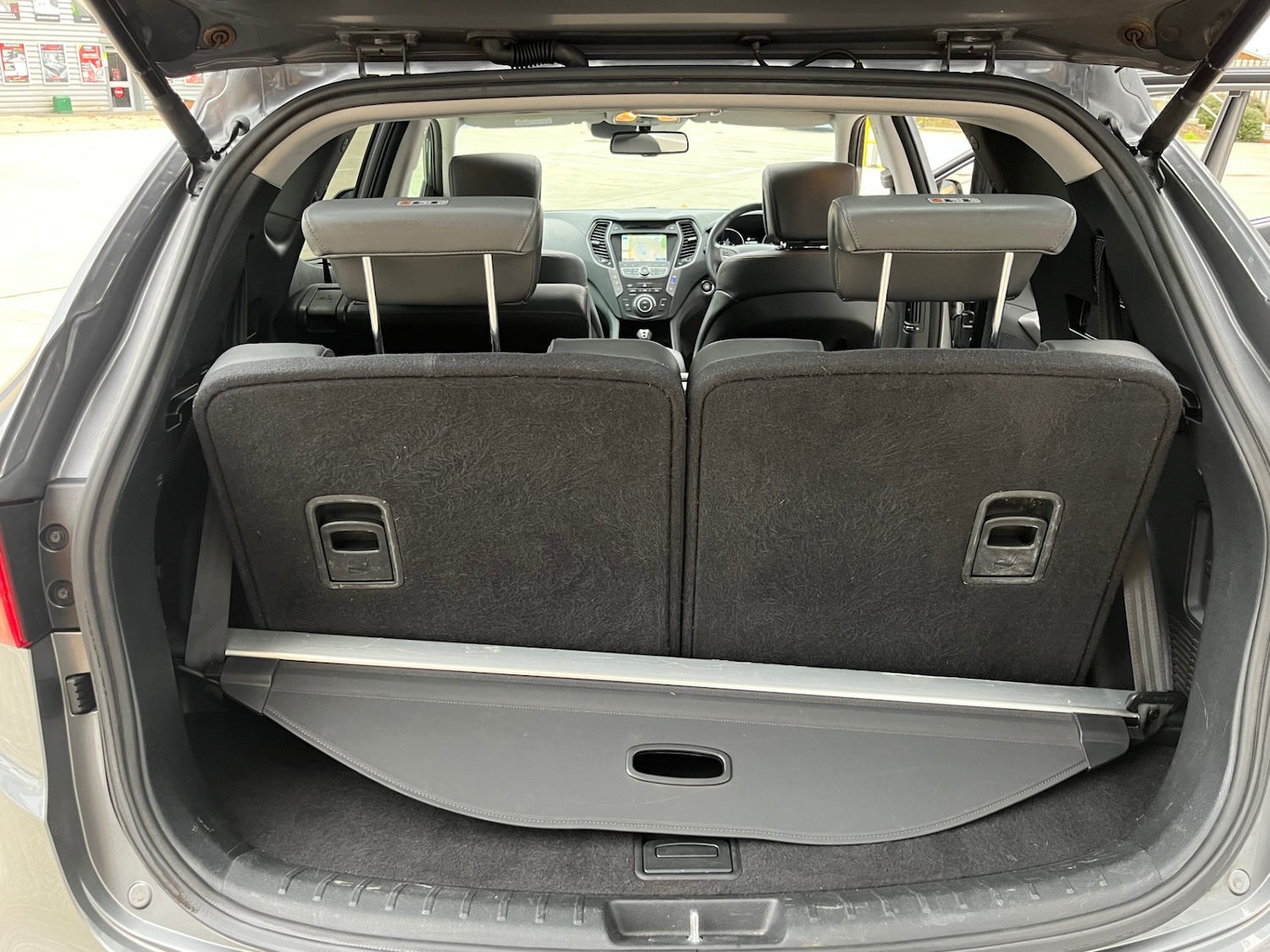 Used Hyundai Santa Fe 2015 for sale - 76440272: Photo 16