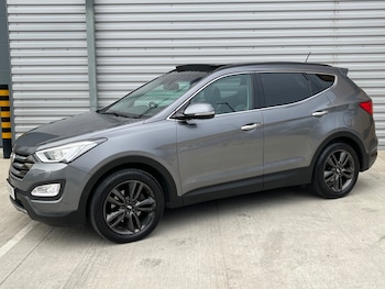 Used Hyundai Santa Fe 2015 for sale - 76440272: Photo