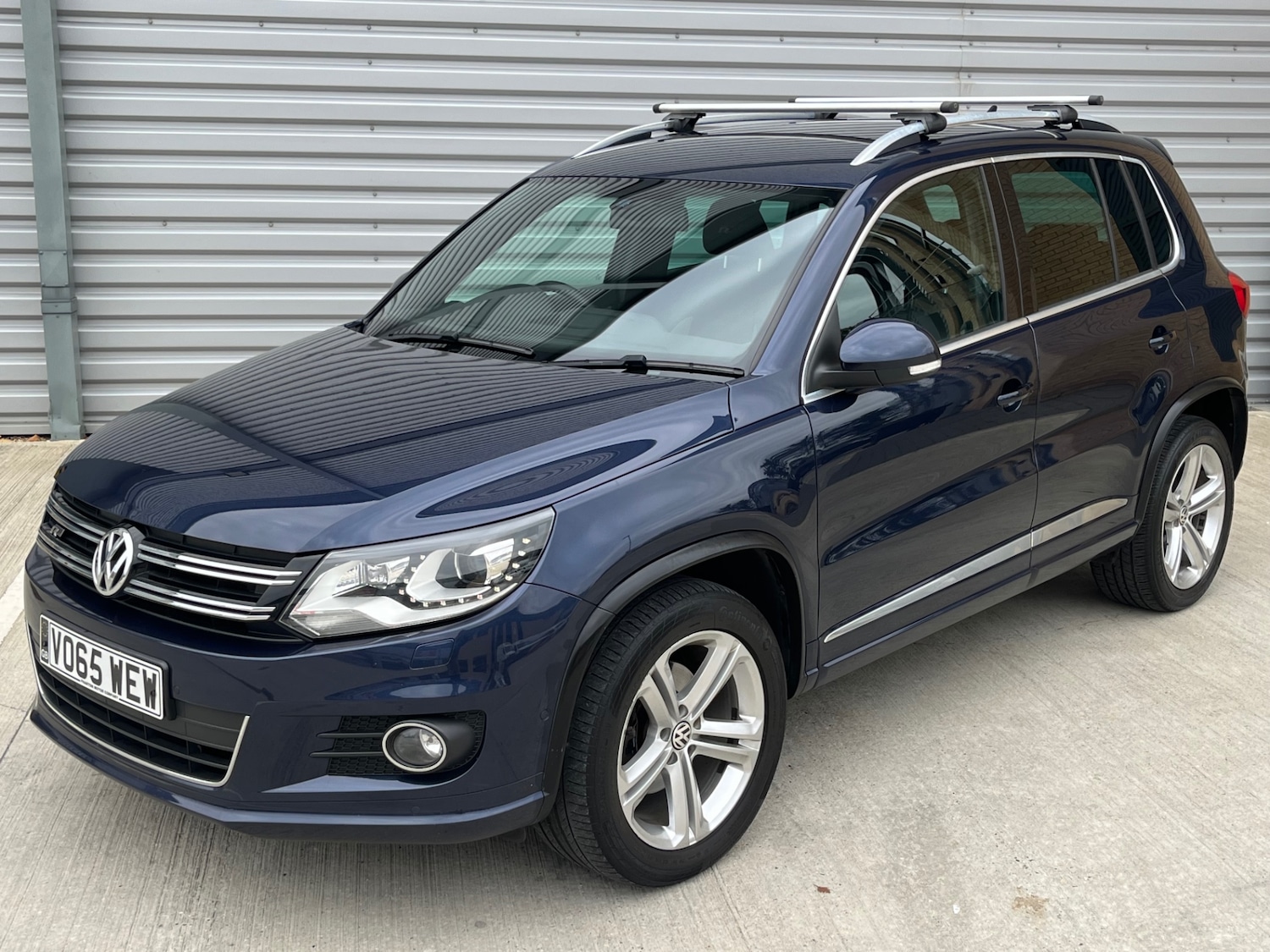 Used Volkswagen Tiguan 2015 for sale - 76379092: Photo 1