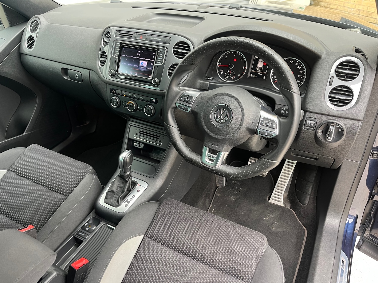 Used Volkswagen Tiguan 2015 for sale - 76379092: Photo 11