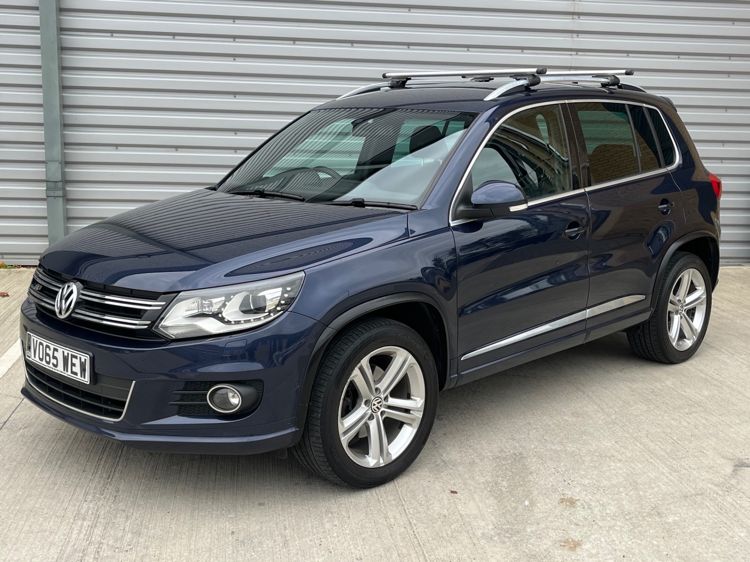 Used Volkswagen Tiguan 2015 for sale - 76379092: Photo 2
