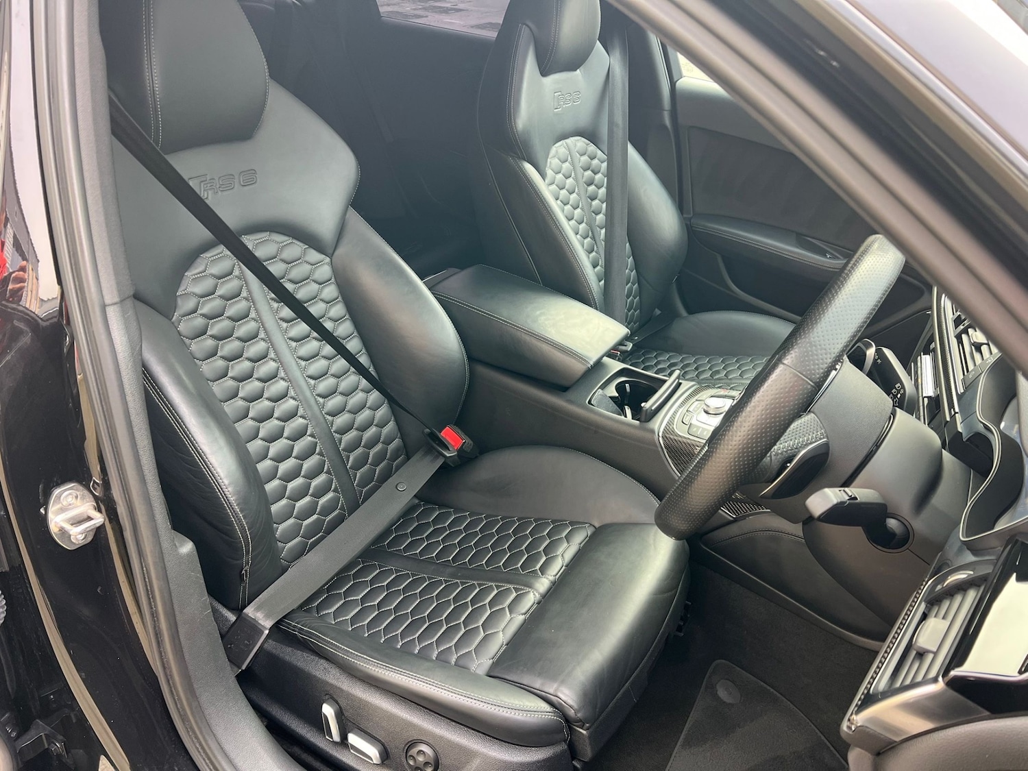 Used Audi RS6 2017 for sale - 77228079: Photo 16