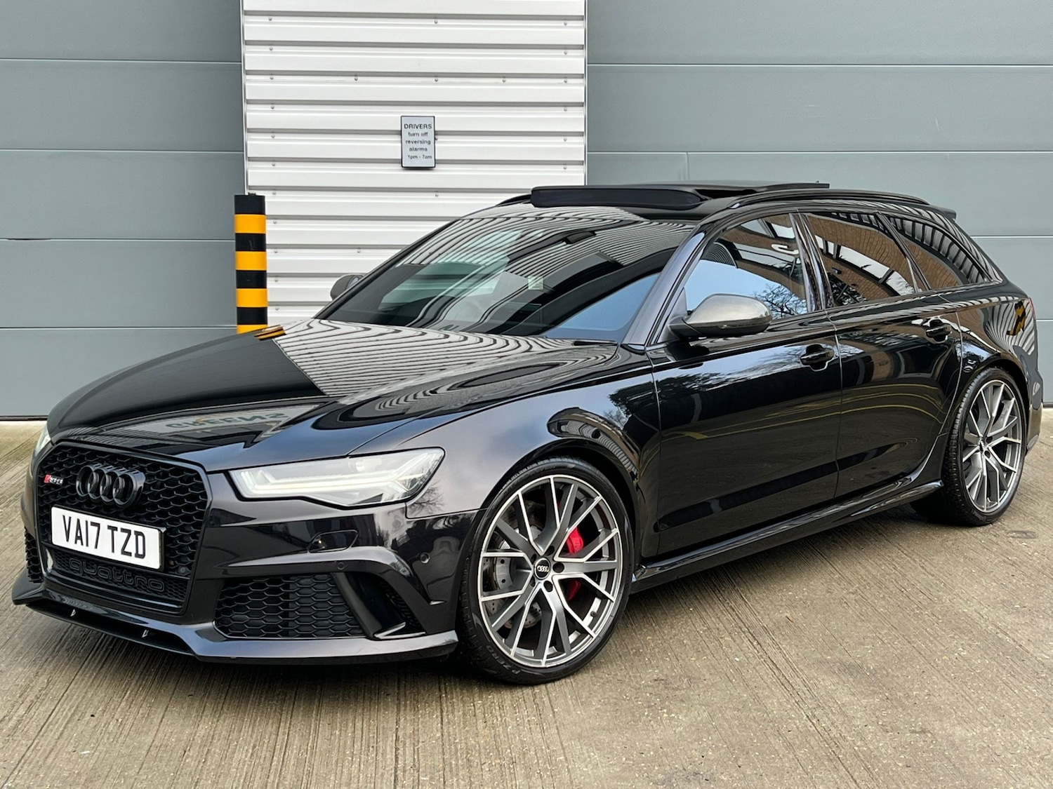 Used Audi RS6 2017 for sale - 77228079: Photo 3
