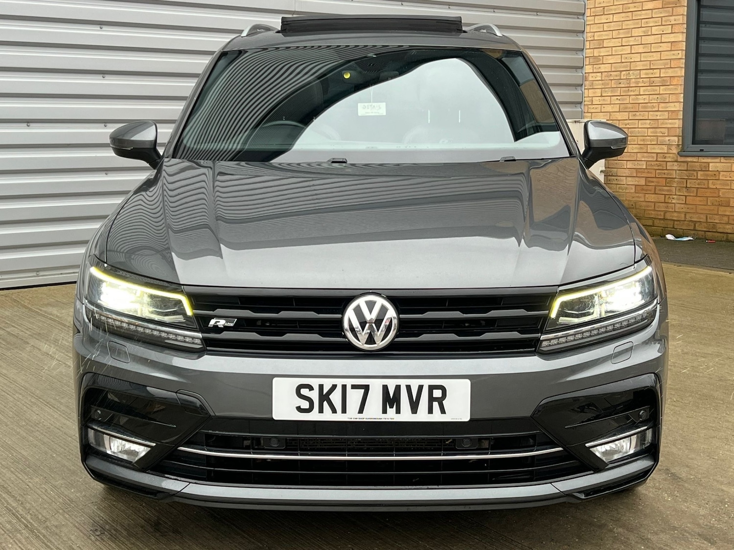 Used Volkswagen Tiguan 2017 for sale - 77214730: Photo 10