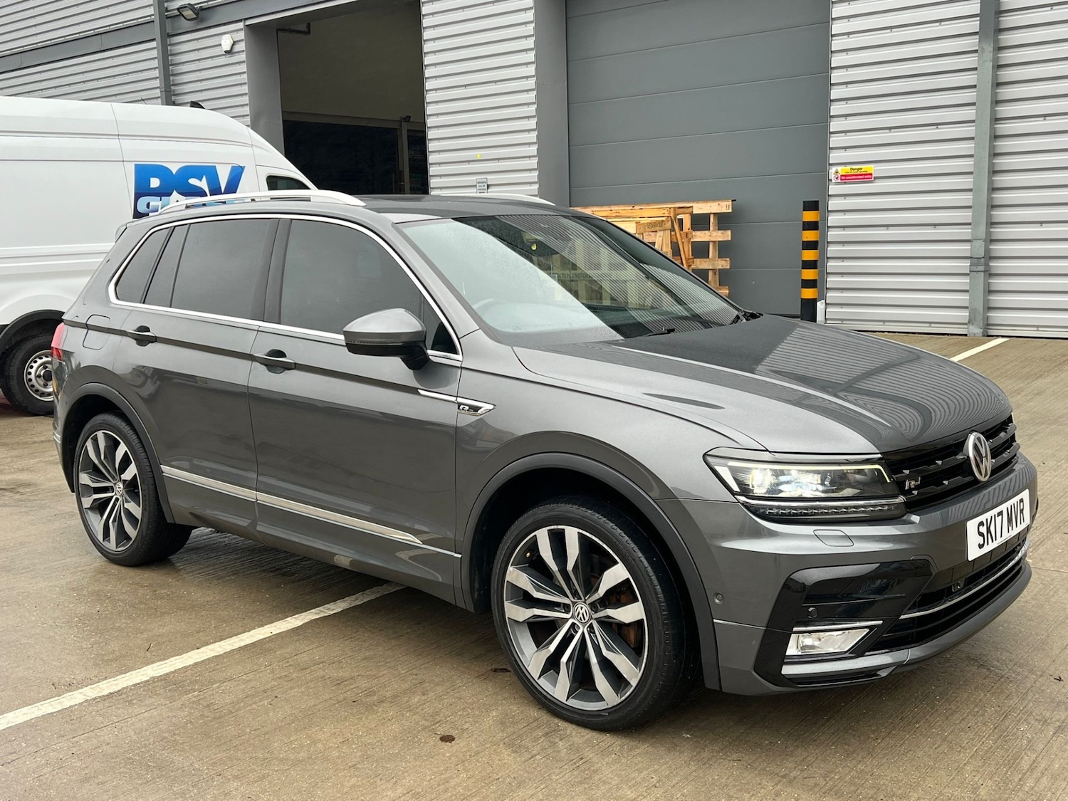 Used Volkswagen Tiguan 2017 for sale - 77214730: Photo 9
