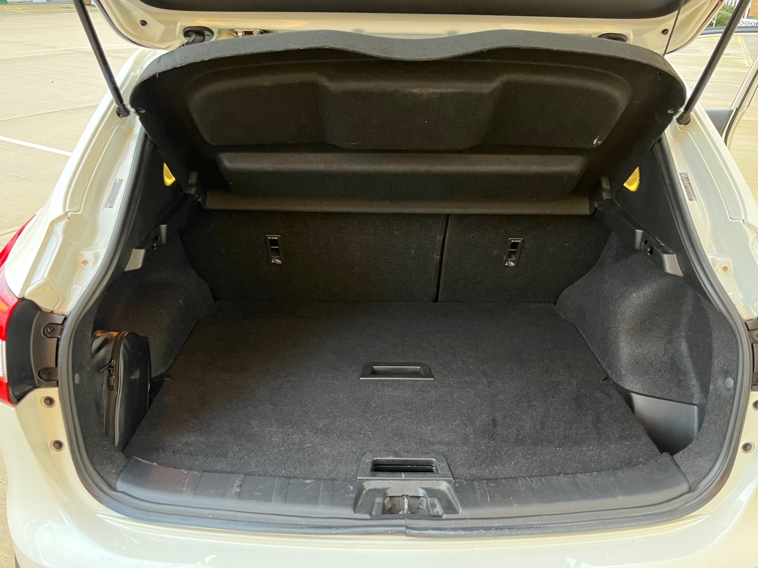 Used Nissan Qashqai 2014 for sale - 76334699: Photo 10