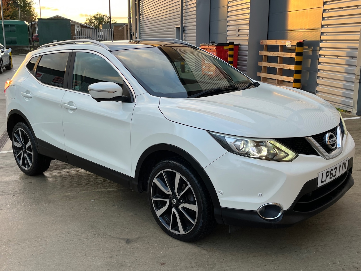 Used Nissan Qashqai 2014 for sale - 76334699: Photo 14