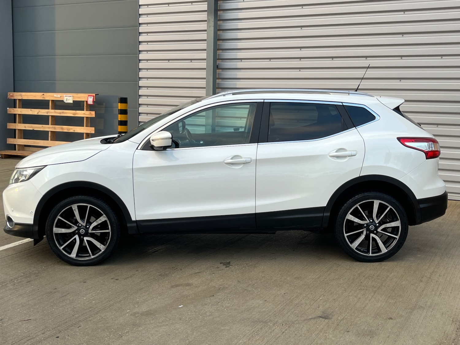 Used Nissan Qashqai 2014 for sale - 76334699: Photo 3