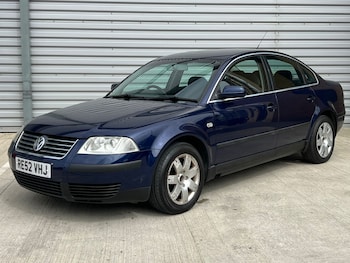 Used Volkswagen Passat 2002 for sale - 75695052: Photo