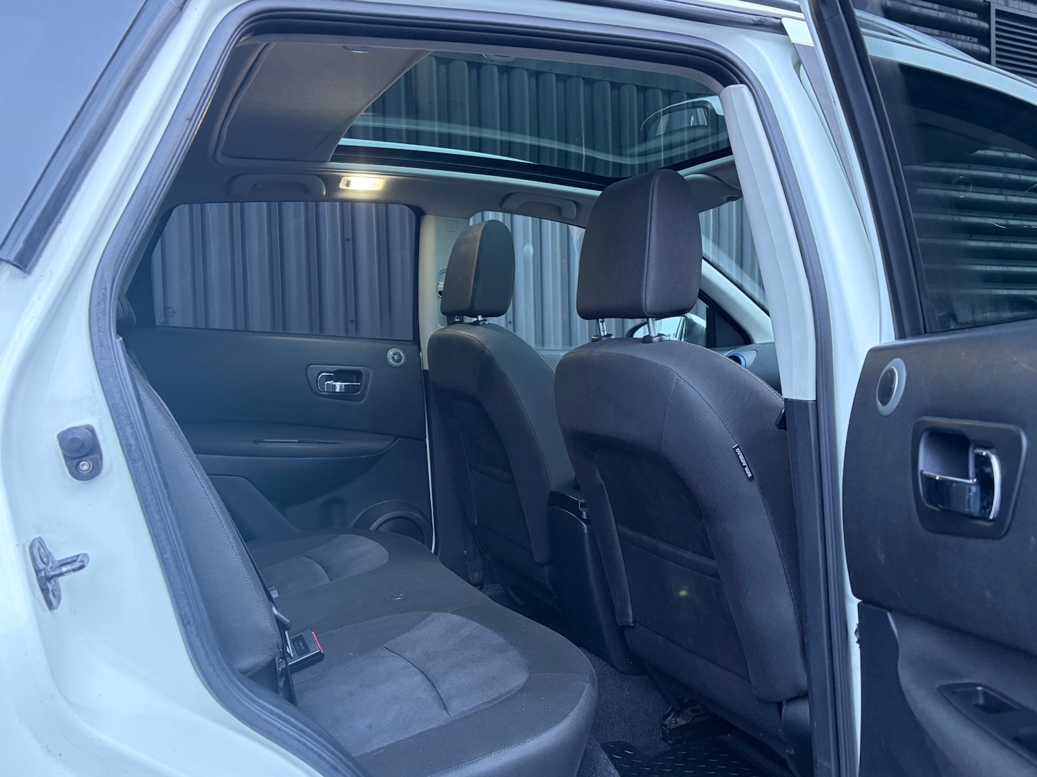 Used Nissan Qashqai 2012 for sale - 77392557: Photo 17