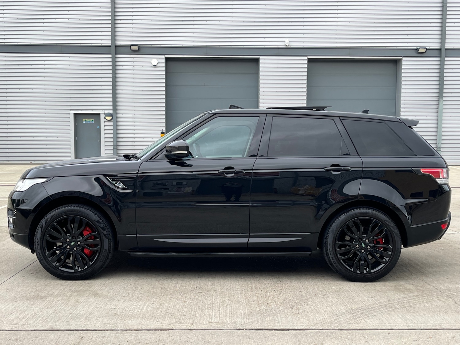 Used Land Rover Range Rover Sport 2015 for sale - 76536238: Photo 5
