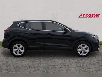 Used Nissan Qashqai 2019 for sale - 76308839: Photo 2