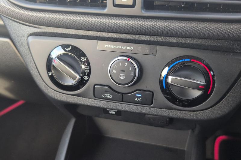 Used Hyundai i10 2022 for sale - 77607657: Photo 15