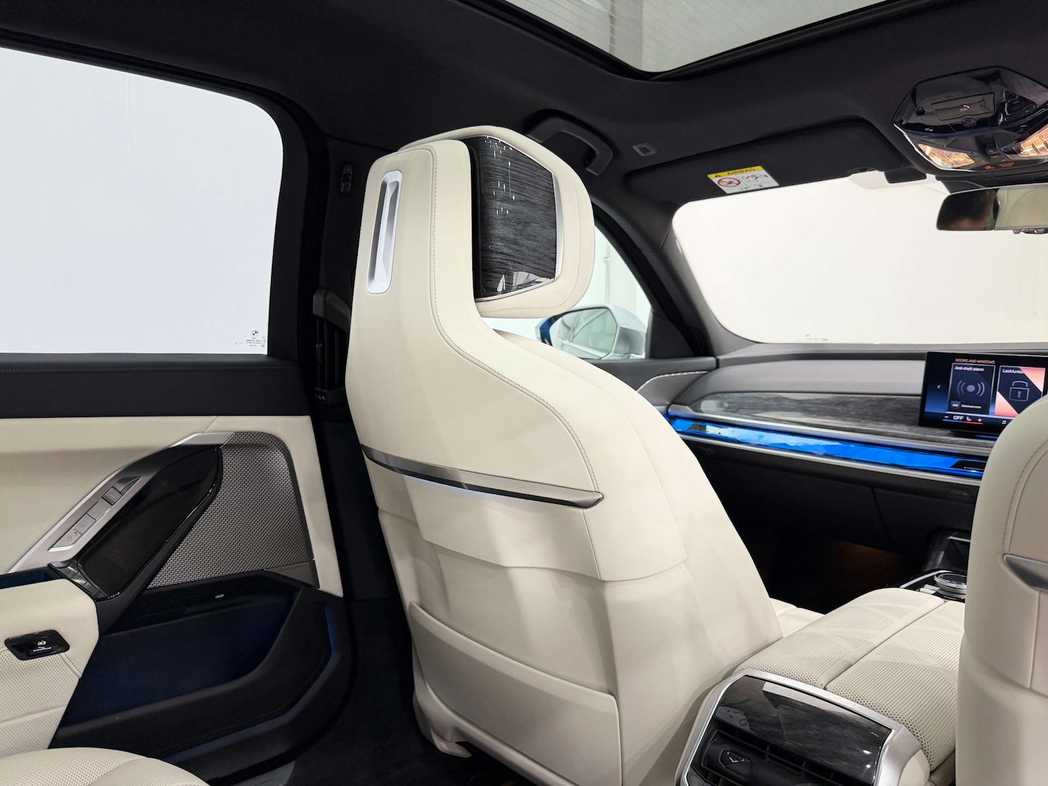 Used BMW 7 Series 2024 for sale - 77833894: Photo 19