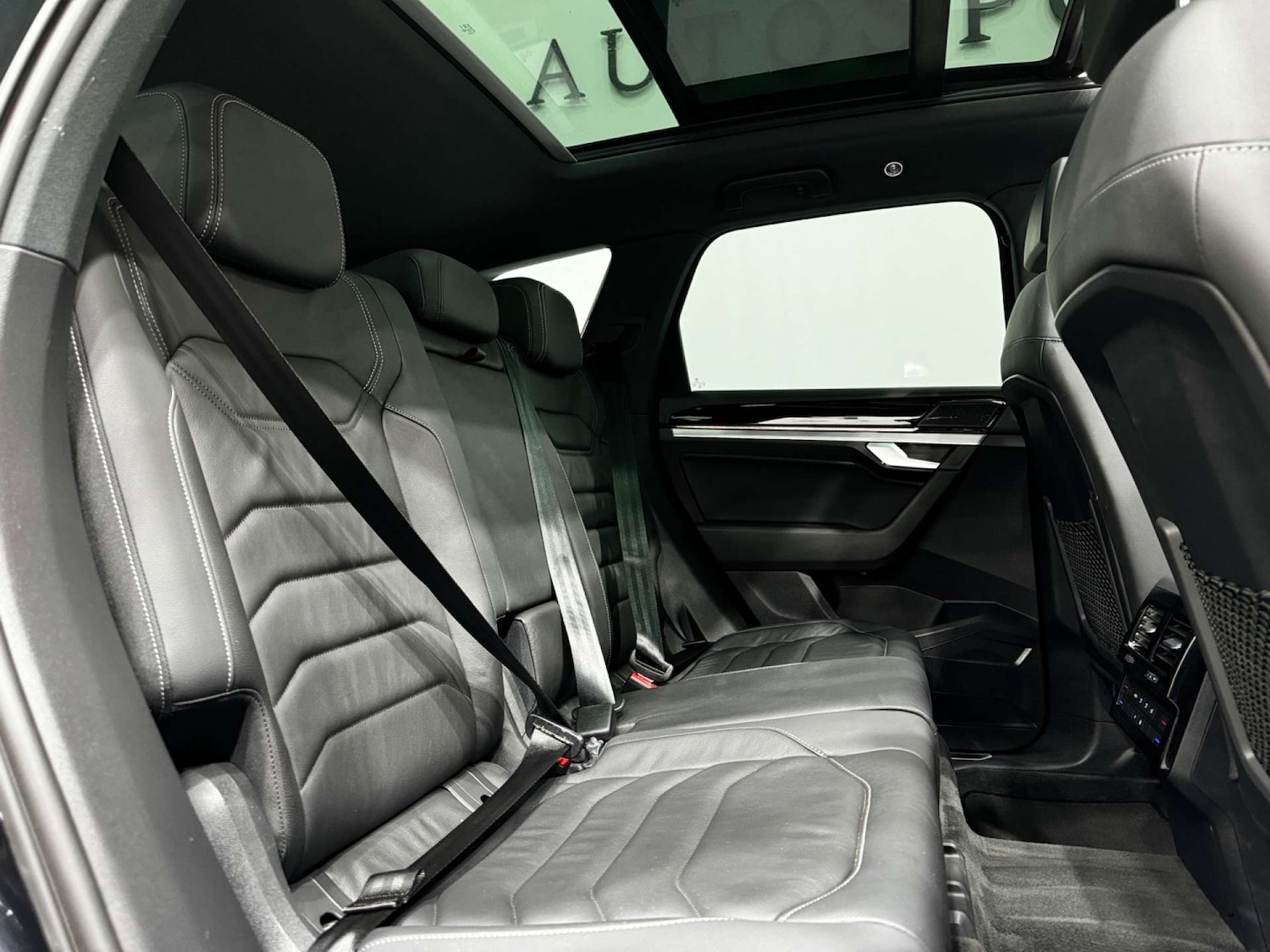 Used Volkswagen Touareg 2021 for sale - 76554464: Photo 15