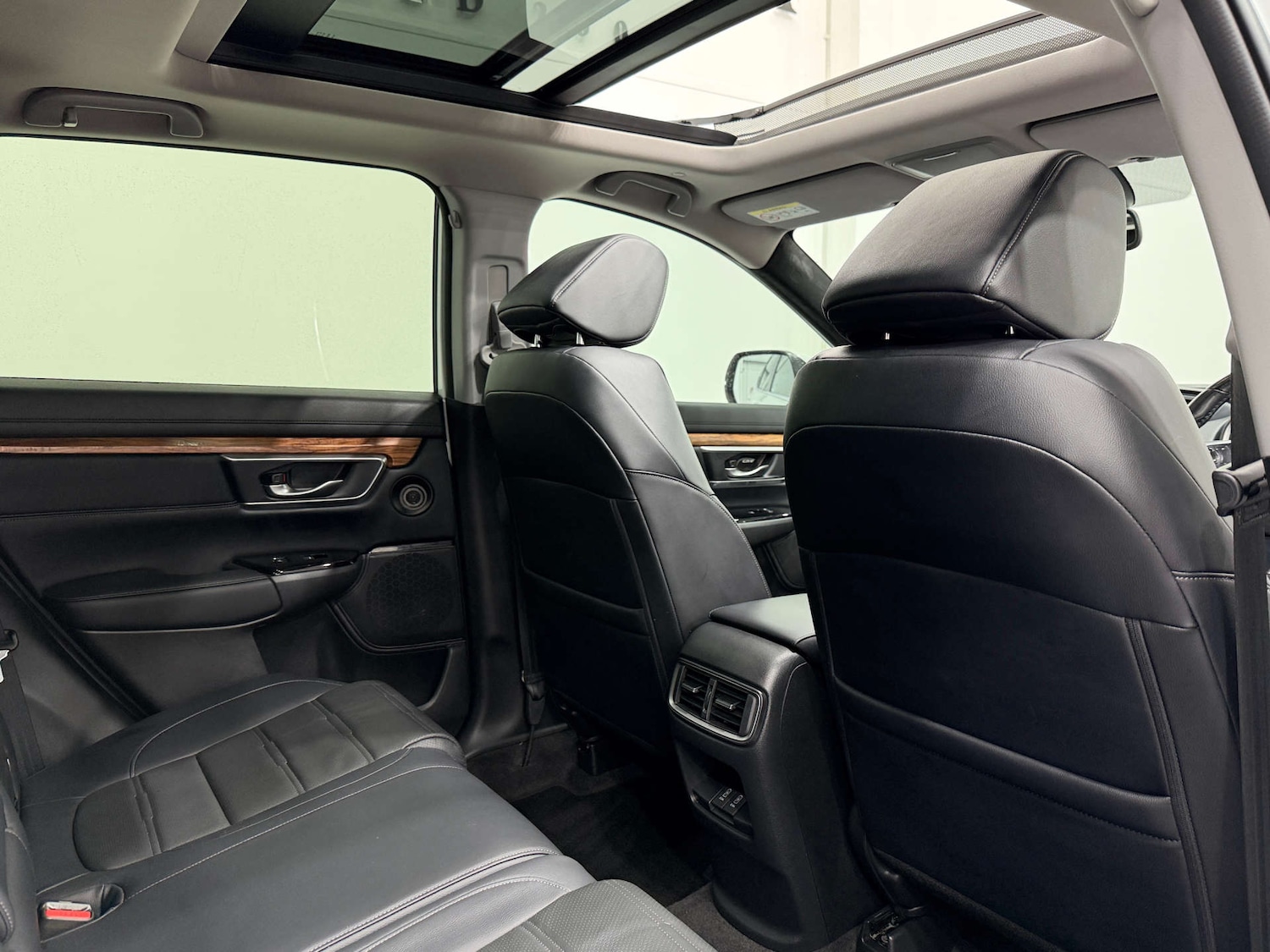 Used Honda CR-V 2020 for sale - 77170352: Photo 18