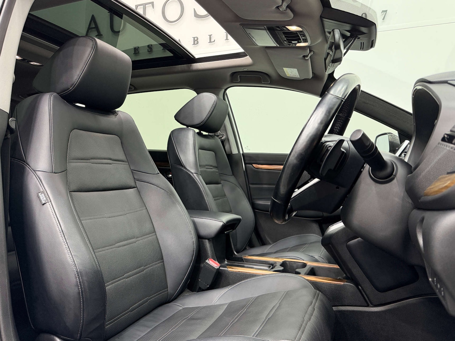 Used Honda CR-V 2020 for sale - 77170352: Photo 2