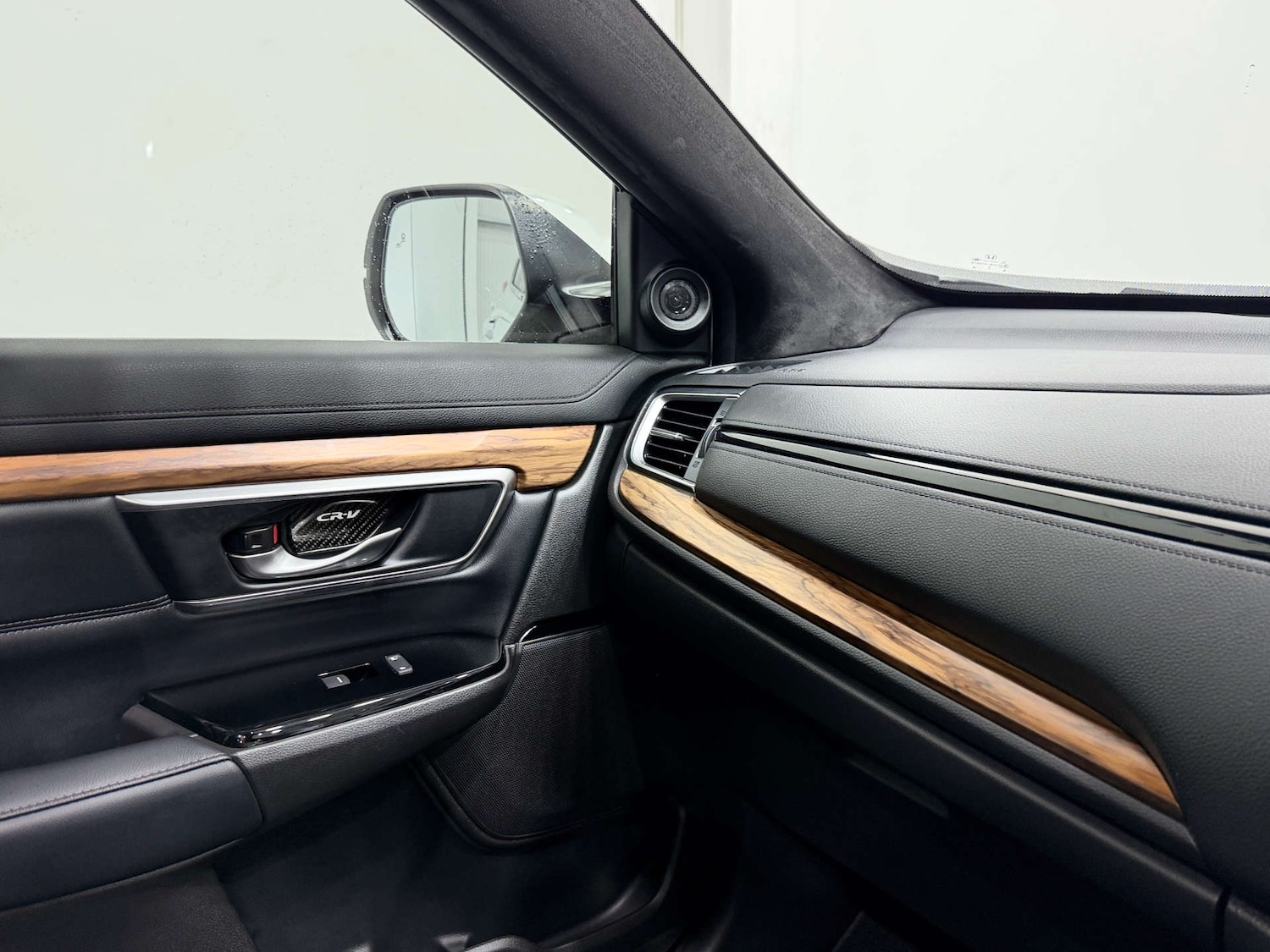 Used Honda CR-V 2020 for sale - 77170352: Photo 37