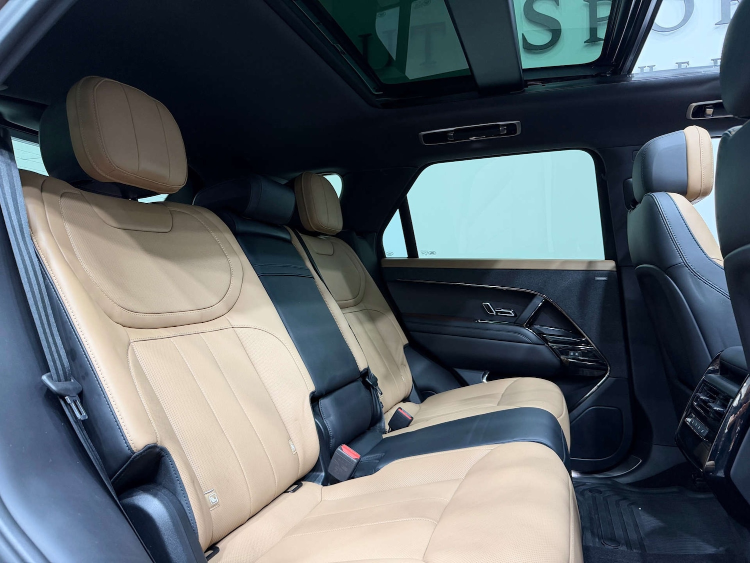 Used Land Rover Range Rover Sport 2023 for sale - 77833942: Photo 16