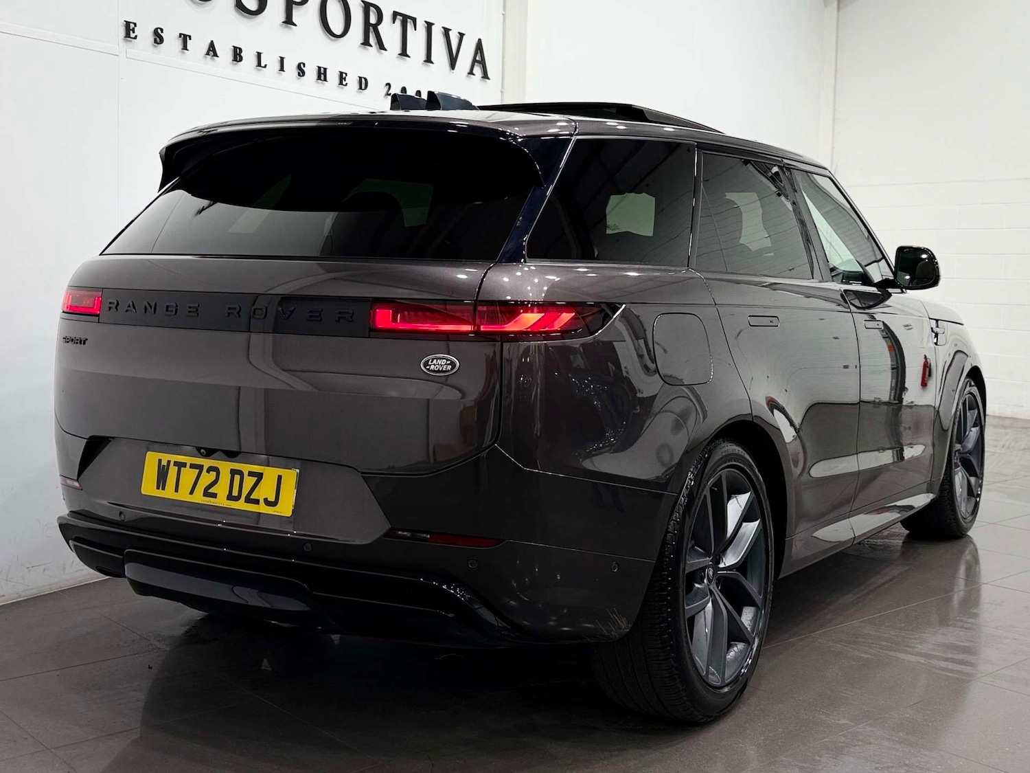 Used Land Rover Range Rover Sport 2023 for sale - 77833942: Photo 6