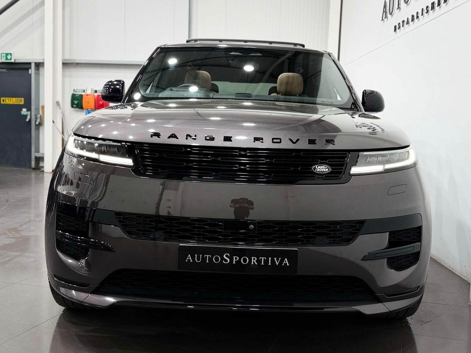 Used Land Rover Range Rover Sport 2023 for sale - 77833942: Photo 9