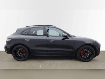 Used Porsche Macan 2021 for sale - 76830080: Photo
