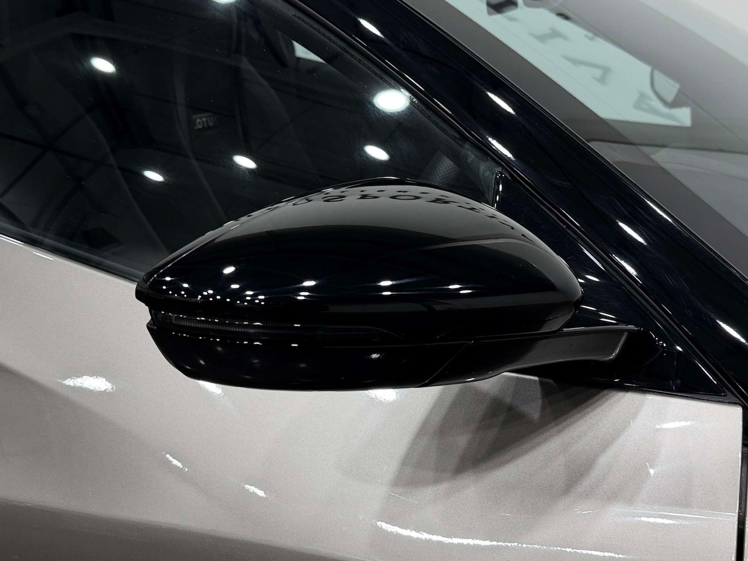 Used Lotus Emira 2023 for sale - 77833926: Photo 27