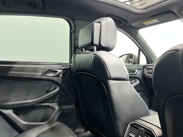 Used Porsche Macan 2022 for sale - 75210128: Photo 18