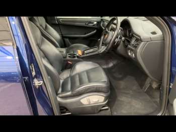 Used Porsche Macan 2022 for sale - 75210128: Photo
