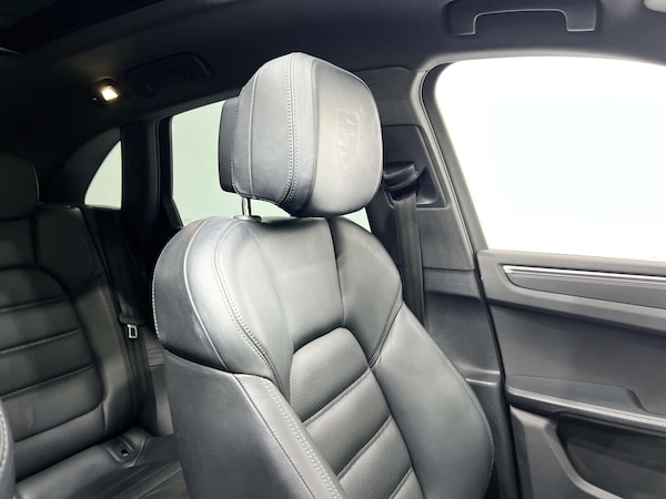 Used Porsche Macan 2022 for sale - 75210128: Photo 45