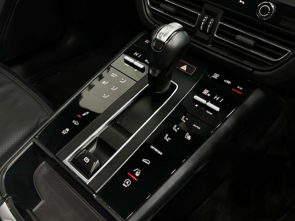Used Porsche Macan 2022 for sale - 75210128: Photo 52
